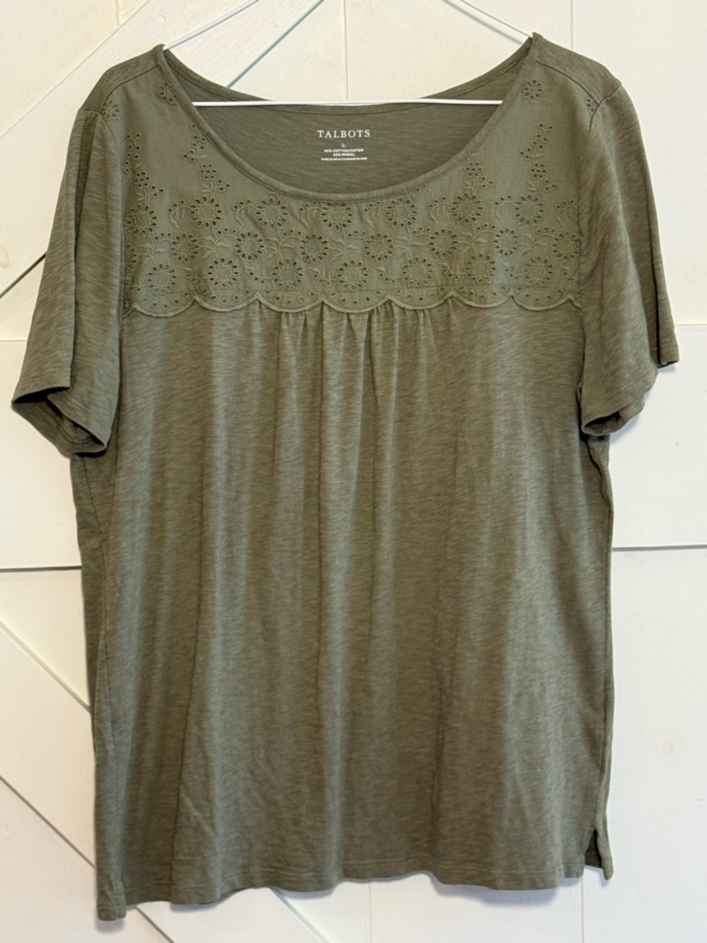 Talbots Large Olive Green Floral Eyelet Embroidered Short Sleeve Cotton Top - Picture 2 of 11